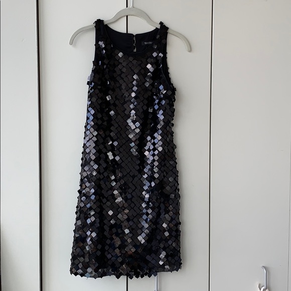 Black Lined Unique Geometric Sequin Cocktail Dress - Picture 1 of 4